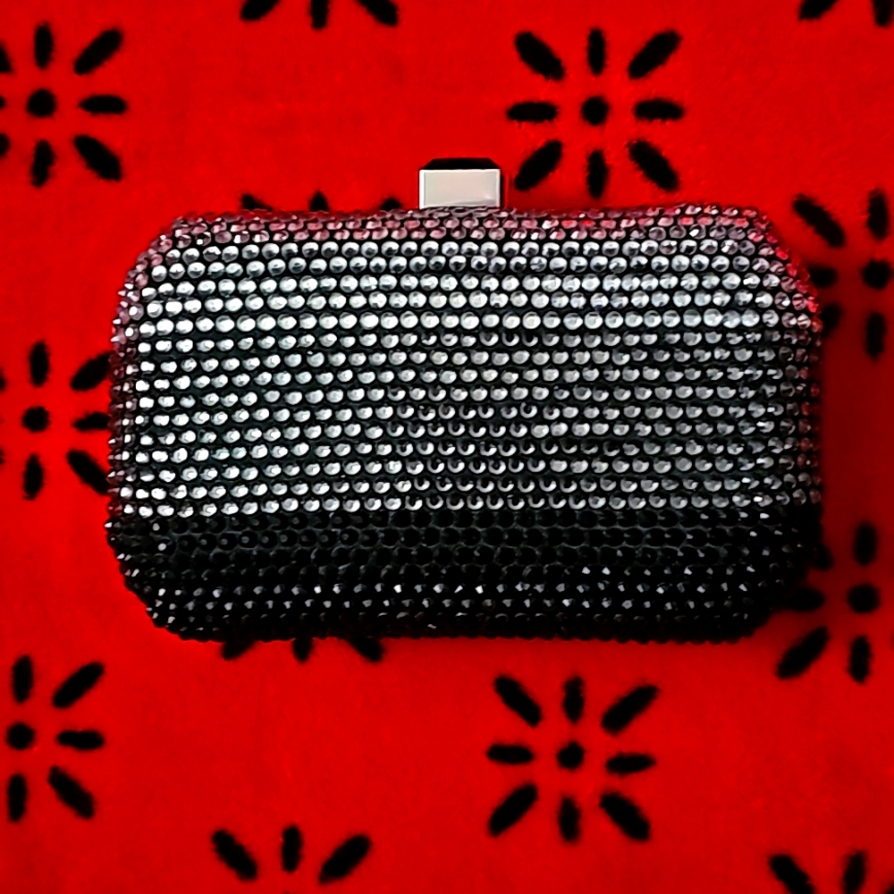 Bling clutch